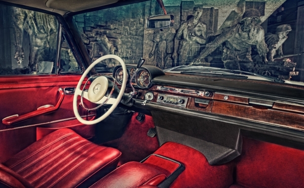 Photograph Jarek Konarzewski 280s on One Eyeland